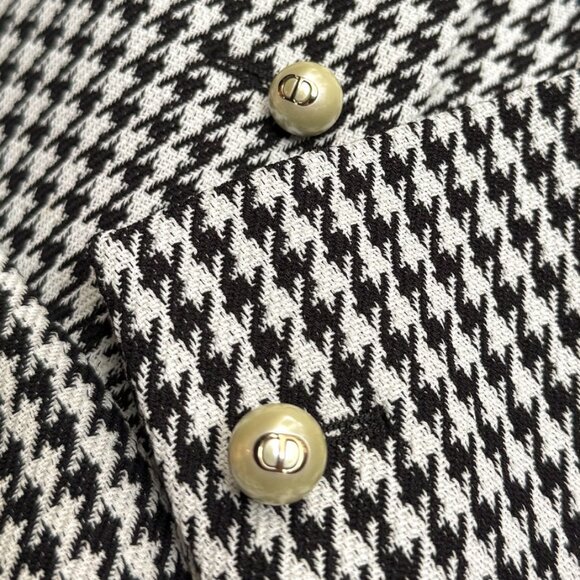 Dior 2023 Black Ivory Houndstooth Pearl Button Jacket - Picture 5 of 11